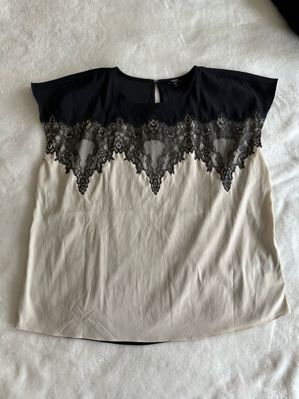 Express Lace Top XL